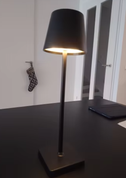 Moderne Wiederaufladbare LED-Tischlampe mit Dimmbarem Licht