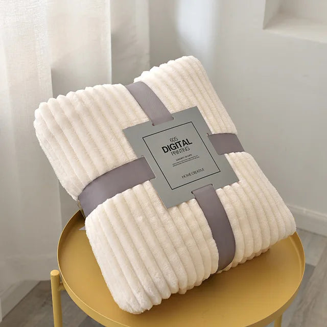 LuxeLine | gestreifte flanell-decken